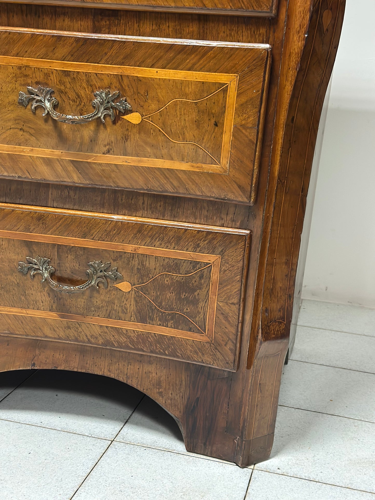 Cassettone Luigi XV . Napoli primi 700