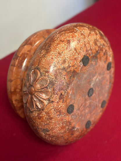 Acquasantiera in marmo rosso imperiale  XIX secolo