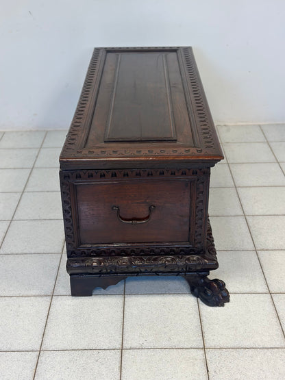 Cassapanca nuziale del’600  Emilia Toscana