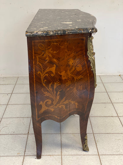 Cassettone
bombato fronte e fianchi Napoleone III   800 restauro eseguito