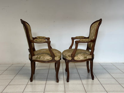 Coppia di poltroncine Luigi Filippo in noce.  XIX secolo