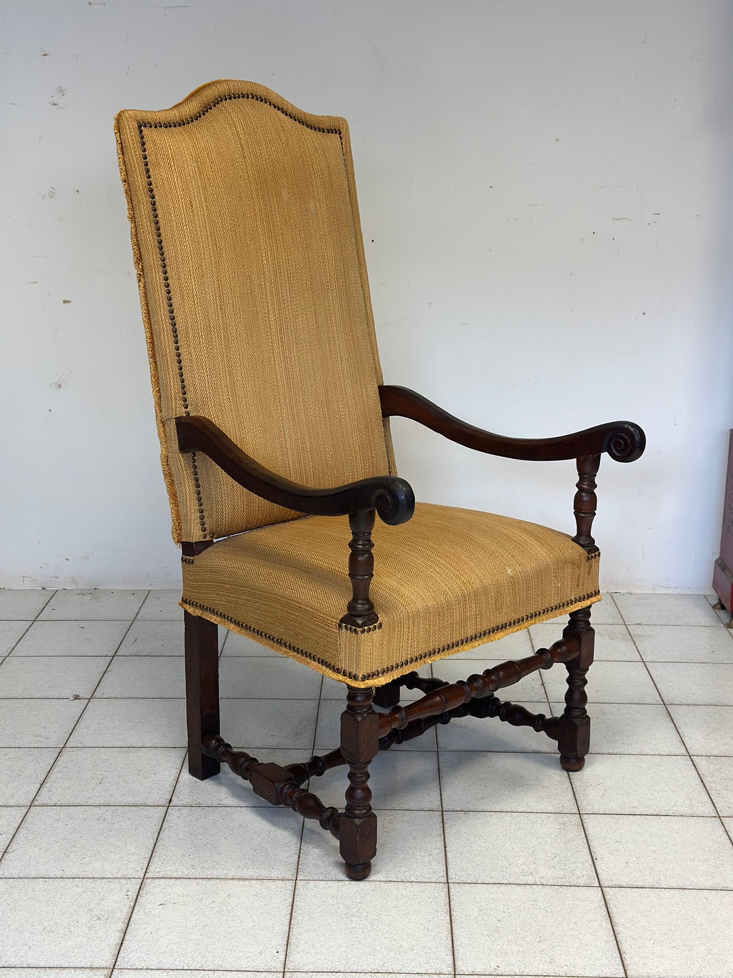 Poltrona Luigi XIV barocca lombarda noce rocchetto