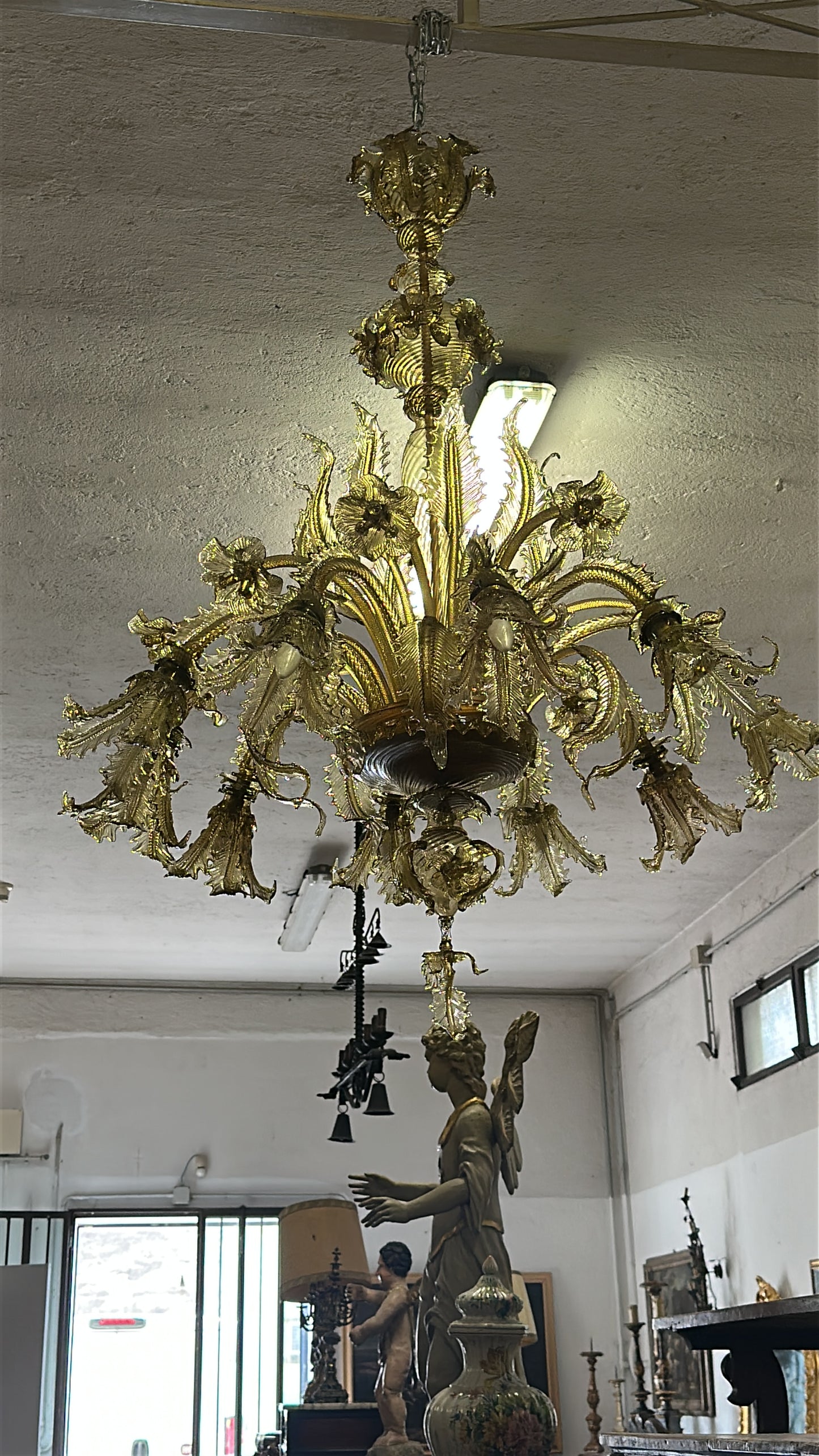 Lampadario in vetro di Murano. Barovier & Toso ( Venezia ) Primi XX secolo.  154 x 124.