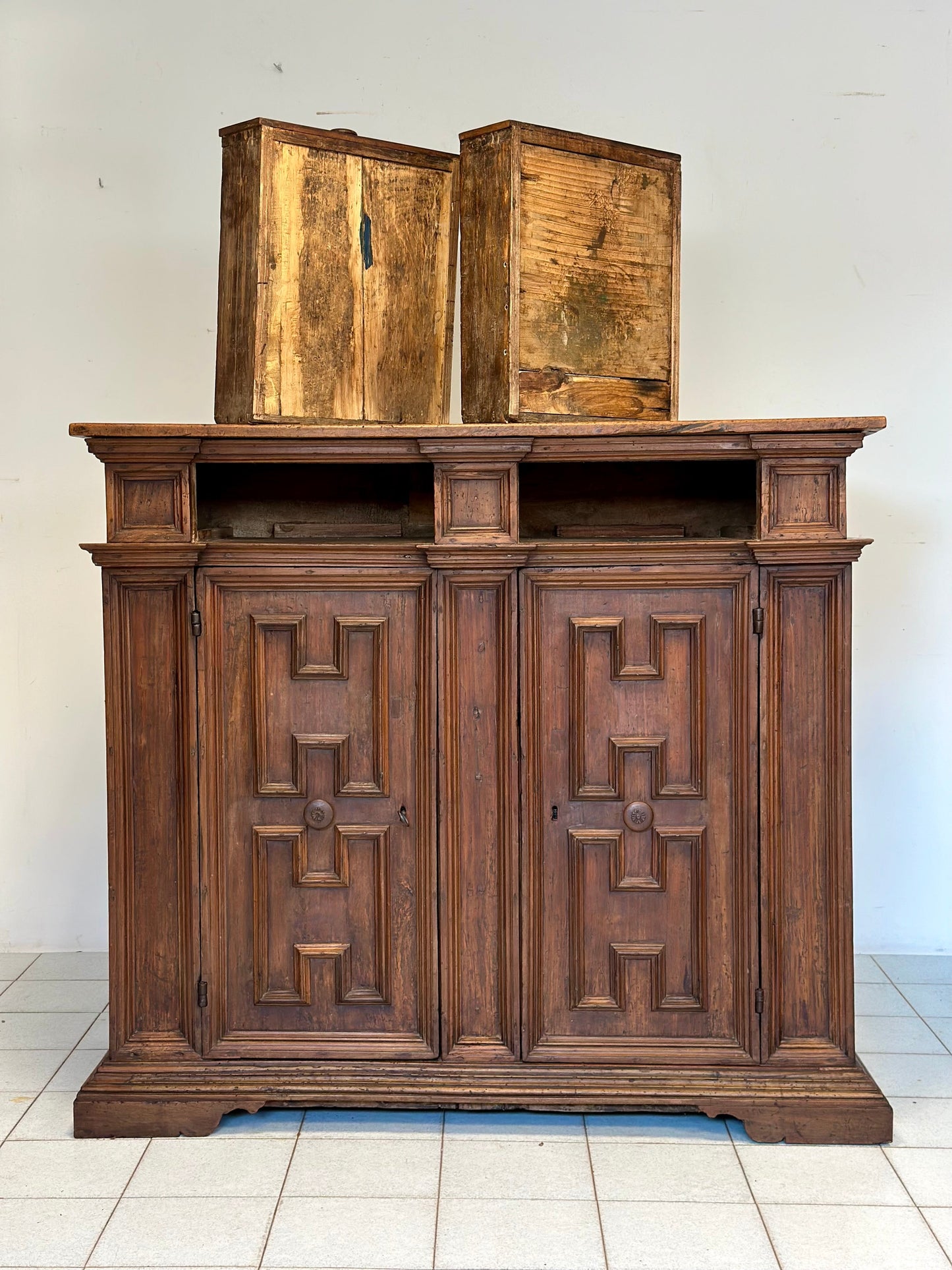 Credenza Emiliana Reggiana  Luigi XIV. XVII secolo