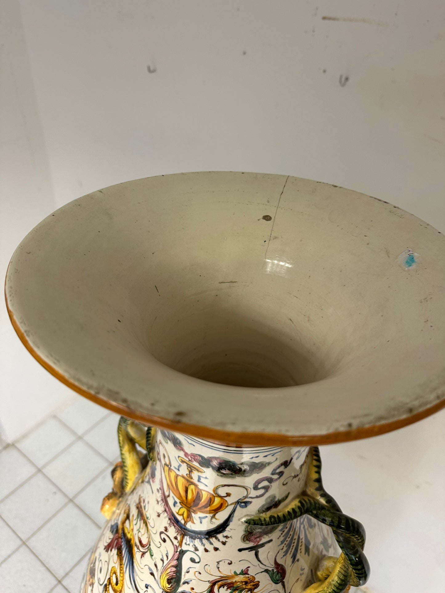 Egisto Fantecchi    Primo 900 vaso con colonna maiolica dipinta