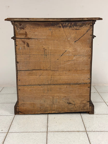 Cassettone Comodino Barocco luigi XIV . Toscana XVII secolo