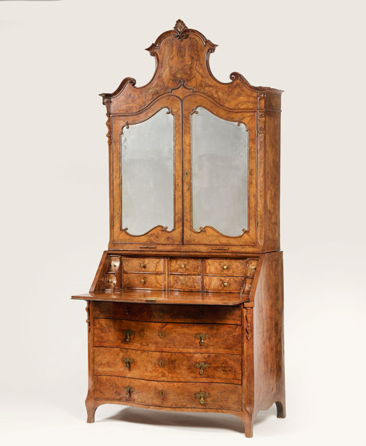 Trumeau Luigi XV mosso fronte e fianchi.   Emilia / Toscana.  Primi 700