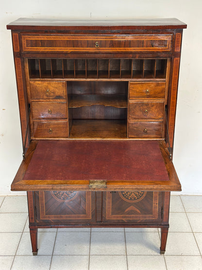 Secretaire Luigi XVI . Milano fine 700. Restaurato