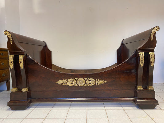 Museum 3/4 empire bed with double braced columns. Paris, first half of 19th century