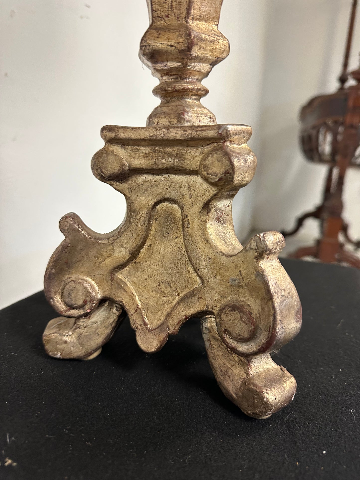 Candeliere Luigi XV con paralume . Lombardia XVIII secolo.  Funzionante