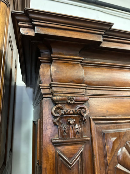 Armadio Luigi XIV noce Genova fine XVII secolo