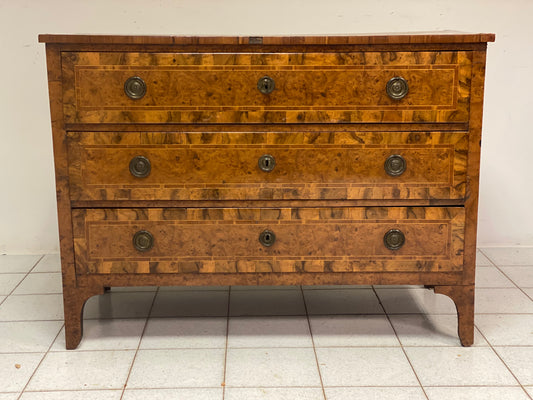Lombard Louis XVI chest of drawers, late 18th century