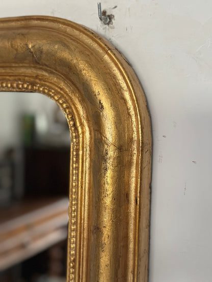 Specchiera  della seconda metà dell’800 in legno dorato Forma rettangolare con angoli stondati
