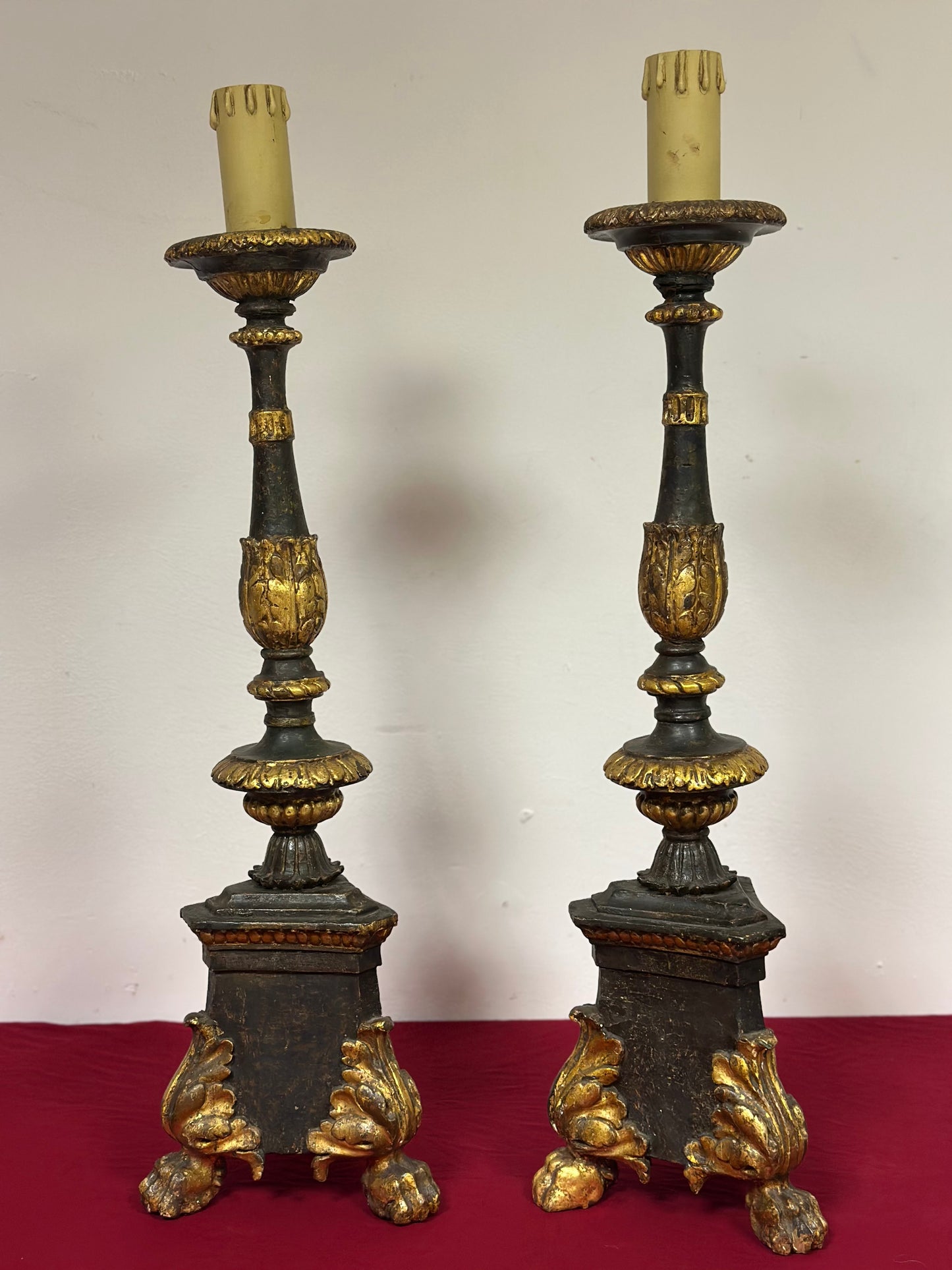 Coppia di candelieri Luigi XIV da palazzo. Lombardia 700
