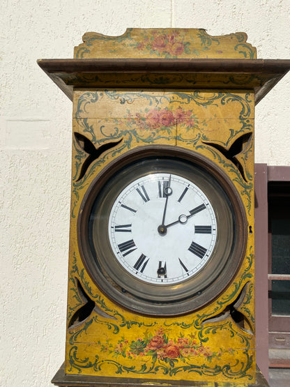 Orologio a pendolo laccato dipinto . Venezia primi 800