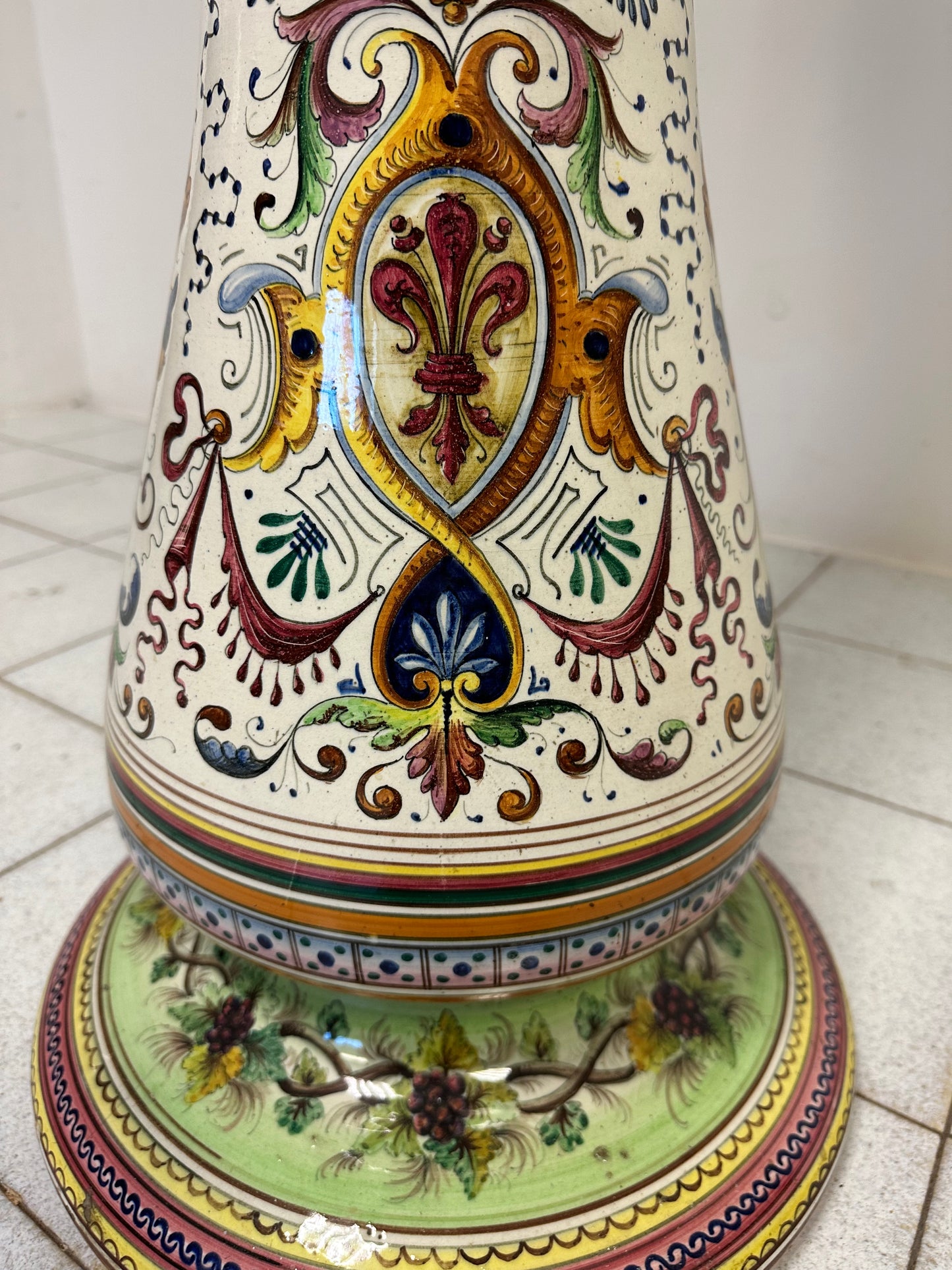 Egisto Fantecchi    Primo 900 vaso con colonna maiolica dipinta