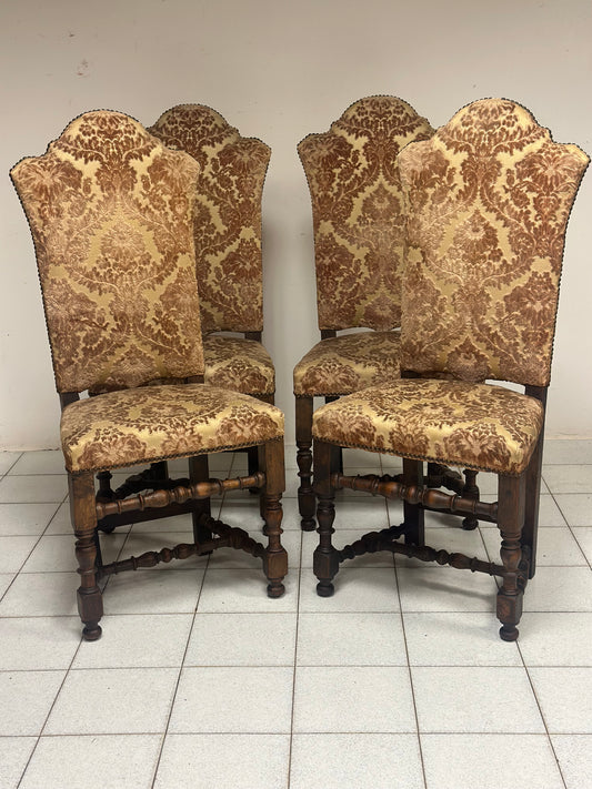 Gruppo di quattro sedie emiliane  a rocchetto . XVIII secolo