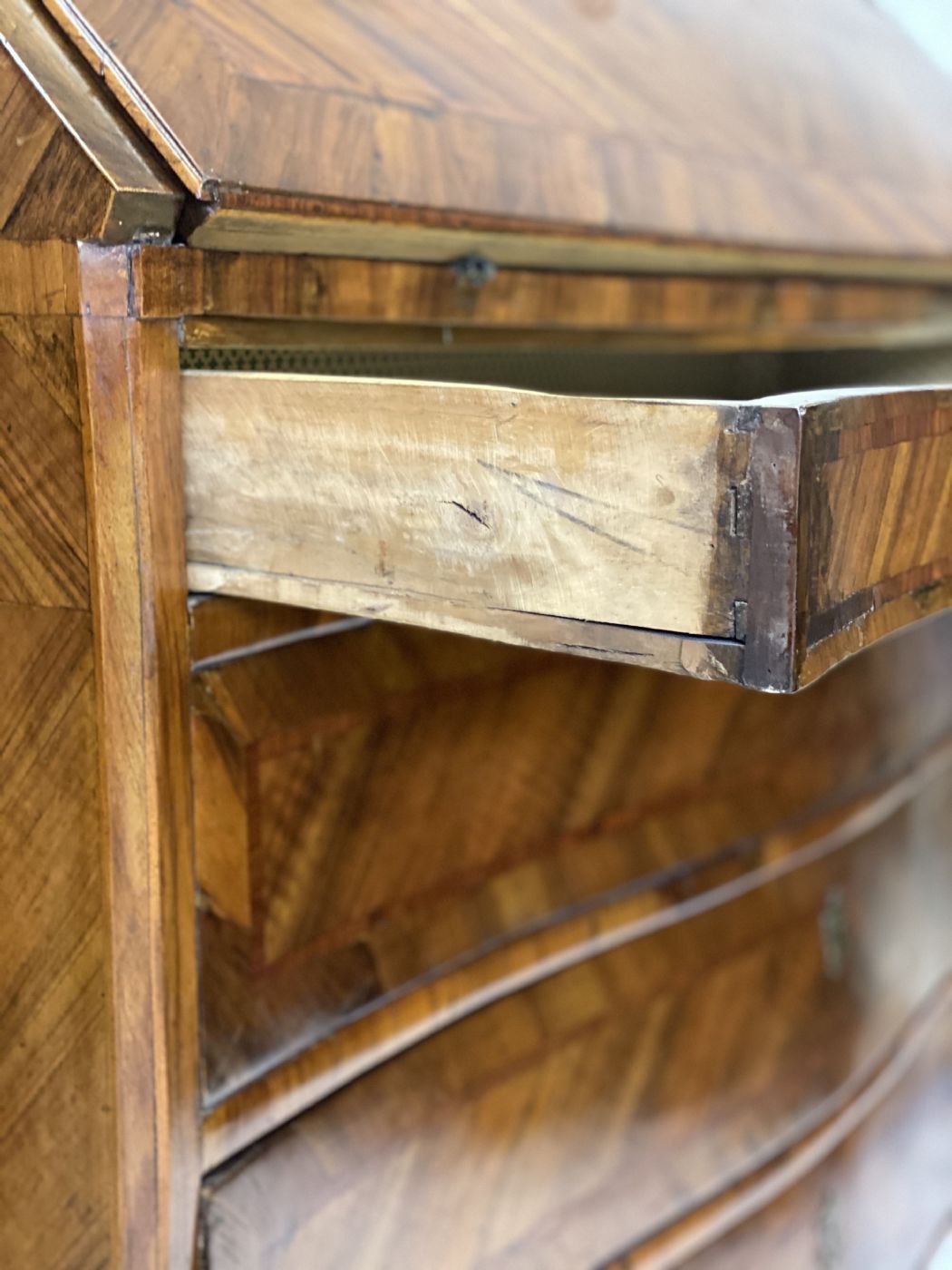 Louis XV desk. Emilia first half of 18th century