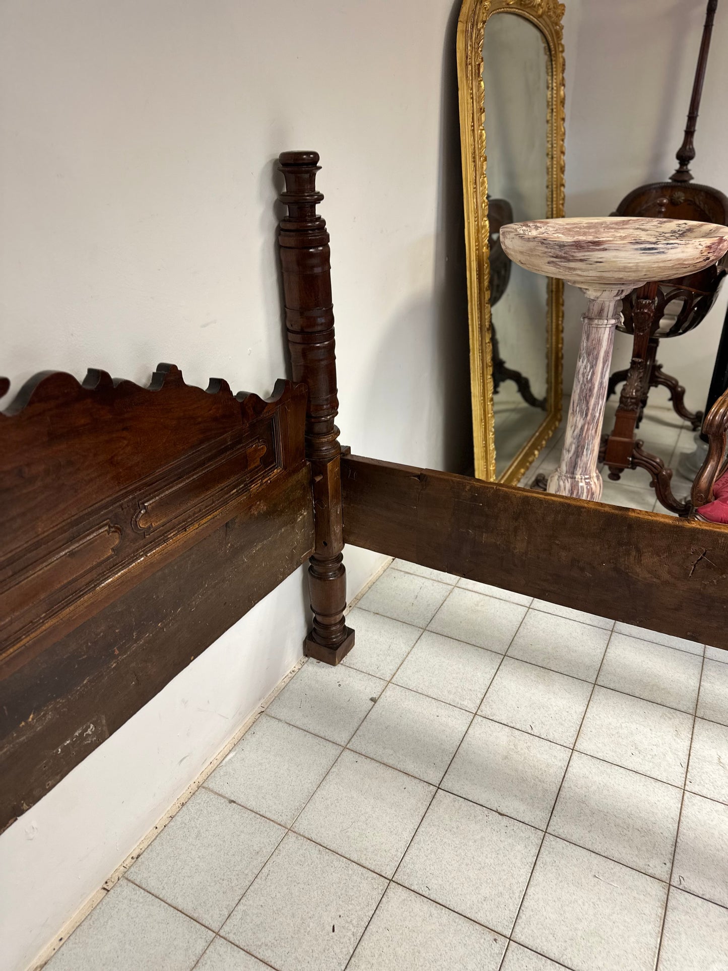 Letto matrimoniale Emiliano bolognese . XVII secolo