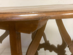 tavolo ovale formato da due semi consolle a lira. Lombardia fine '600