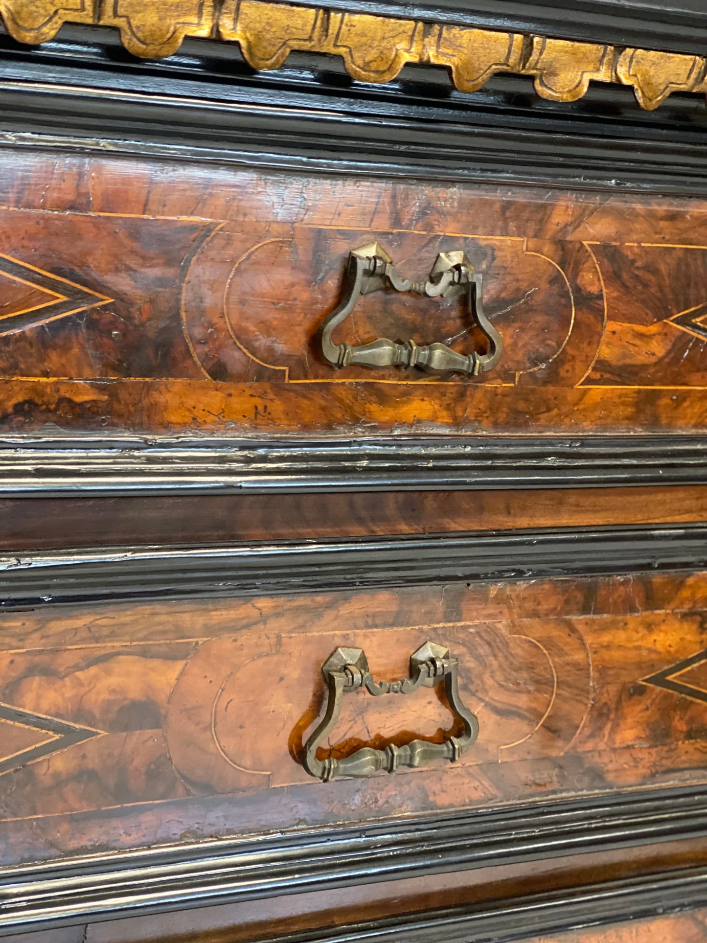 Lombard Louis XIV Chest of Drawers. Como end of 17th century beginning of 18th century
