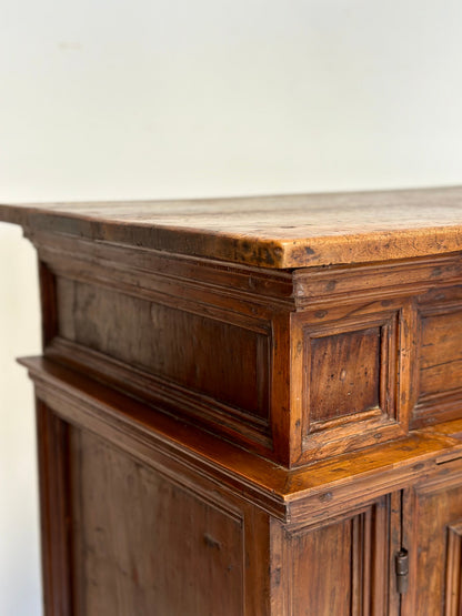 Credenza Emiliana Reggiana  Luigi XIV. XVII secolo