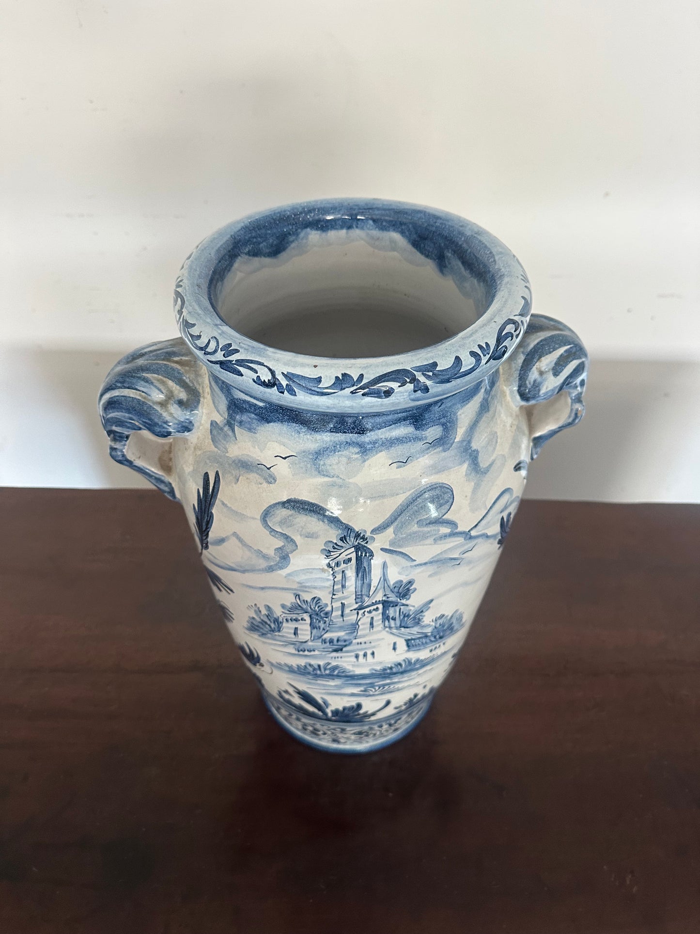 Vaso da farmacia in maiolica bianca e blu Savona Albissola
inizio 900
