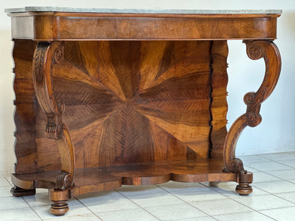 Consolle Carlo X
lombarda in noce .XIX   Restaurata