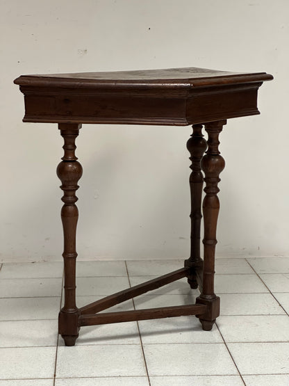 Consolle Luigi XIV lombarda . XVIII secolo
