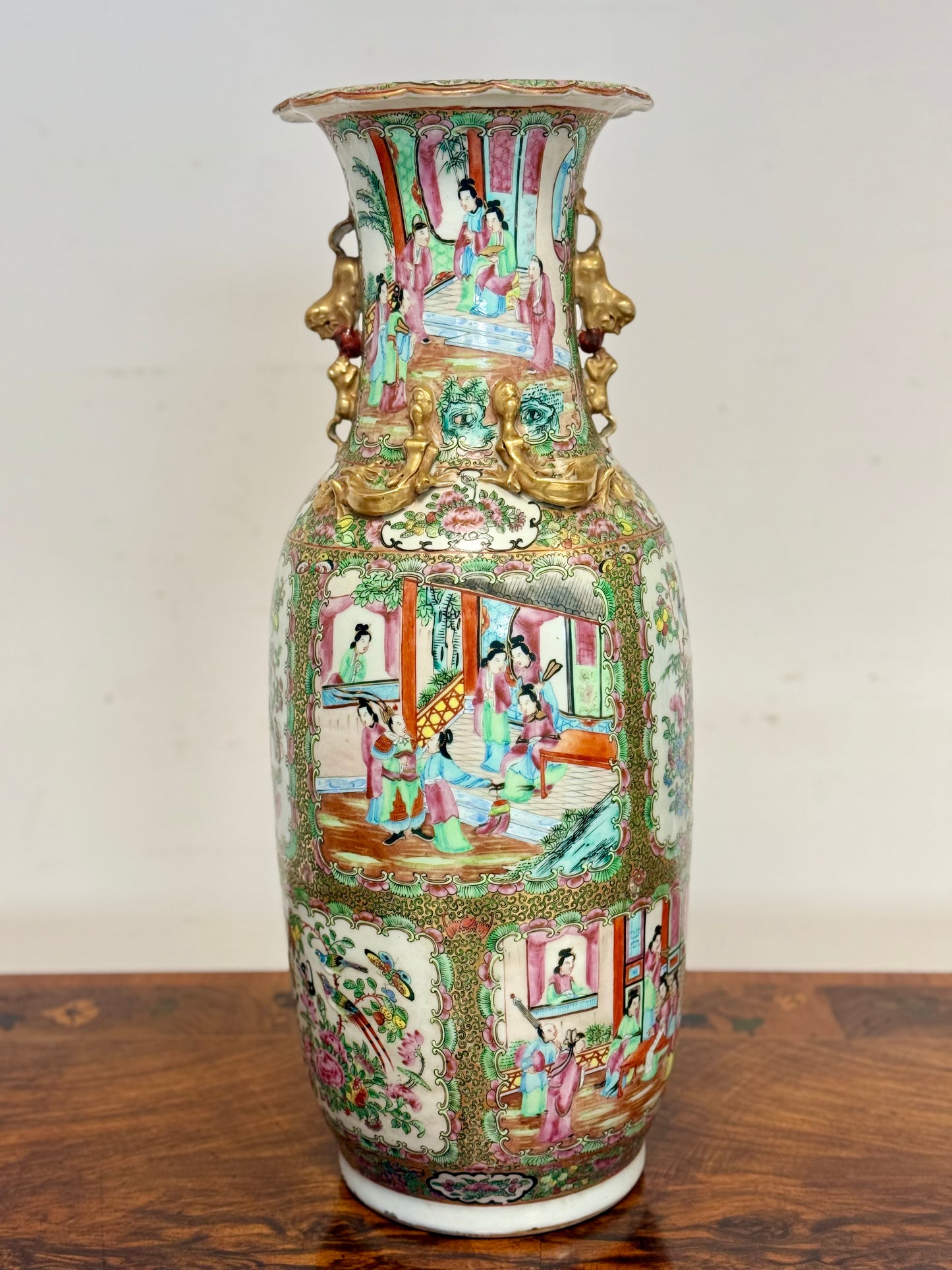 Vaso in porcellana Famiglia Rosa . Cina XIX secolo