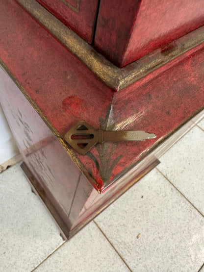 Orologio a pendolo laccato dipinto XX secolo