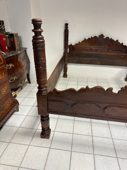 Letto matrimoniale Emiliano bolognese . XVII secolo