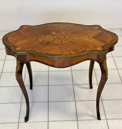 Inlaid veneered table. Napoleon III