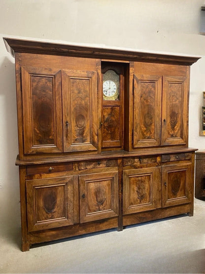 Credenza libreria con alzata noce . Fine XVIII secolo