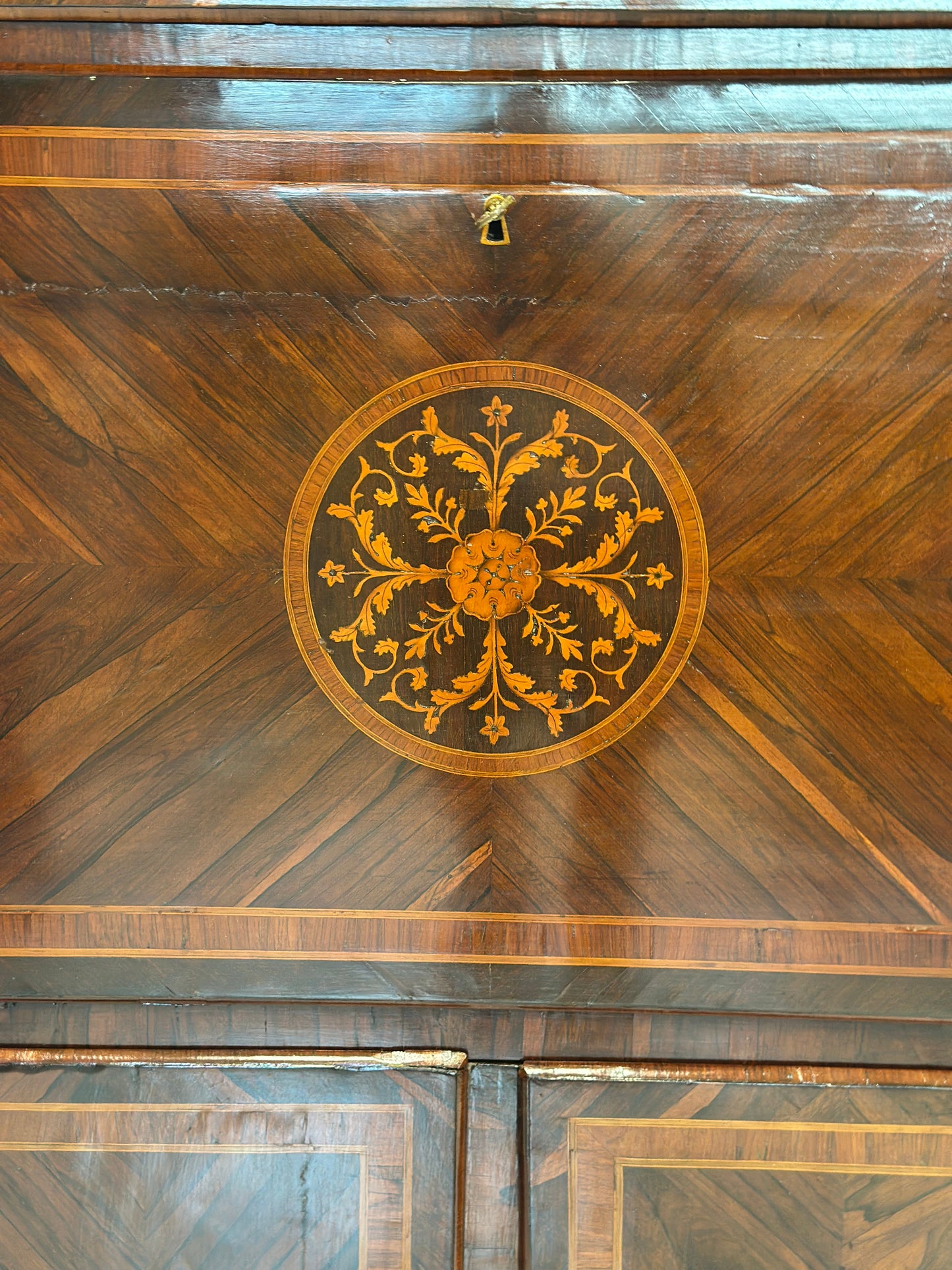 Secretaire Luigi XVI . Milano fine 700. Restaurato