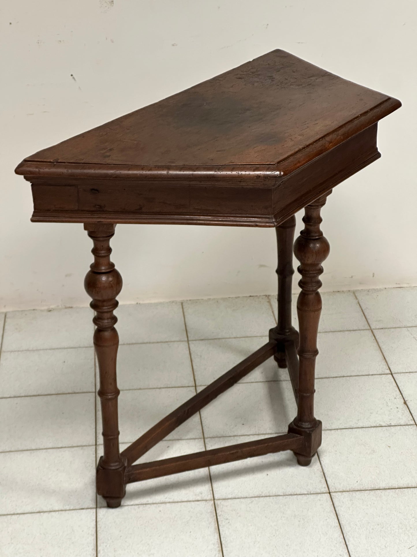 Consolle Luigi XIV lombarda . XVIII secolo