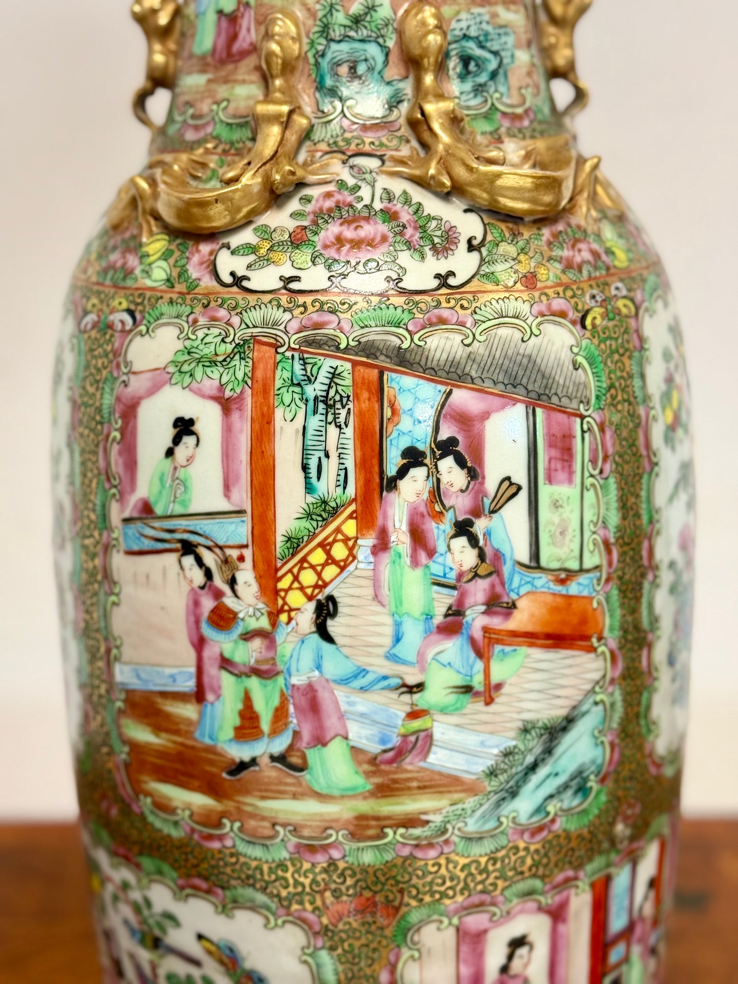Vaso in porcellana Famiglia Rosa . Cina XIX secolo
