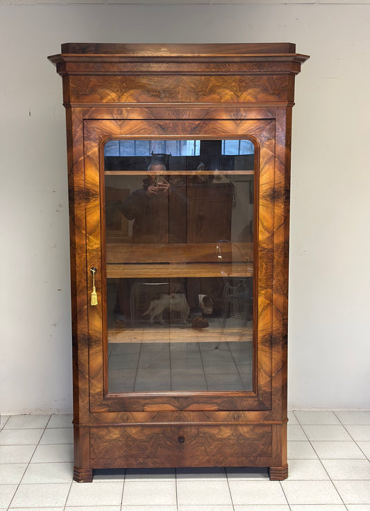 Libreria / vetrina in noce e radica di noce.  XIX secolo ( restaurato )