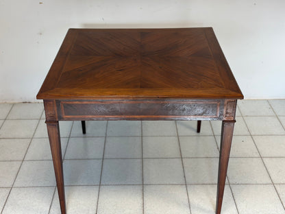 Tavolino Luigi XVI . XVIII secolo