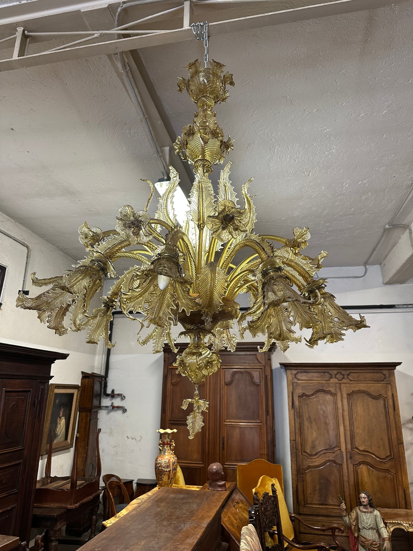 Lampadario in vetro di Murano. Barovier & Toso ( Venezia ) Primi XX secolo.  154 x 124.