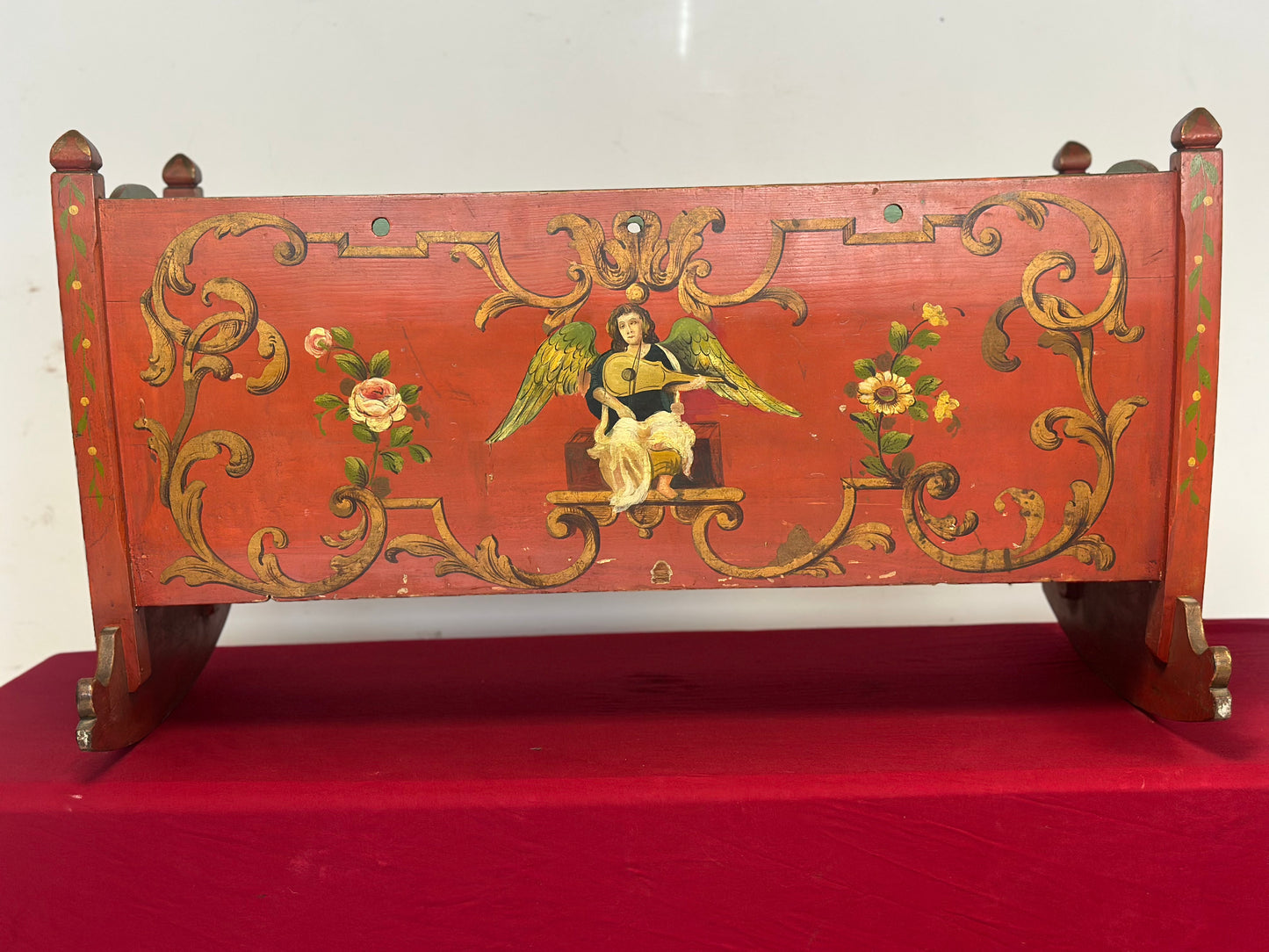 Culla tirolese in legno laccato dipinto epoca 800.