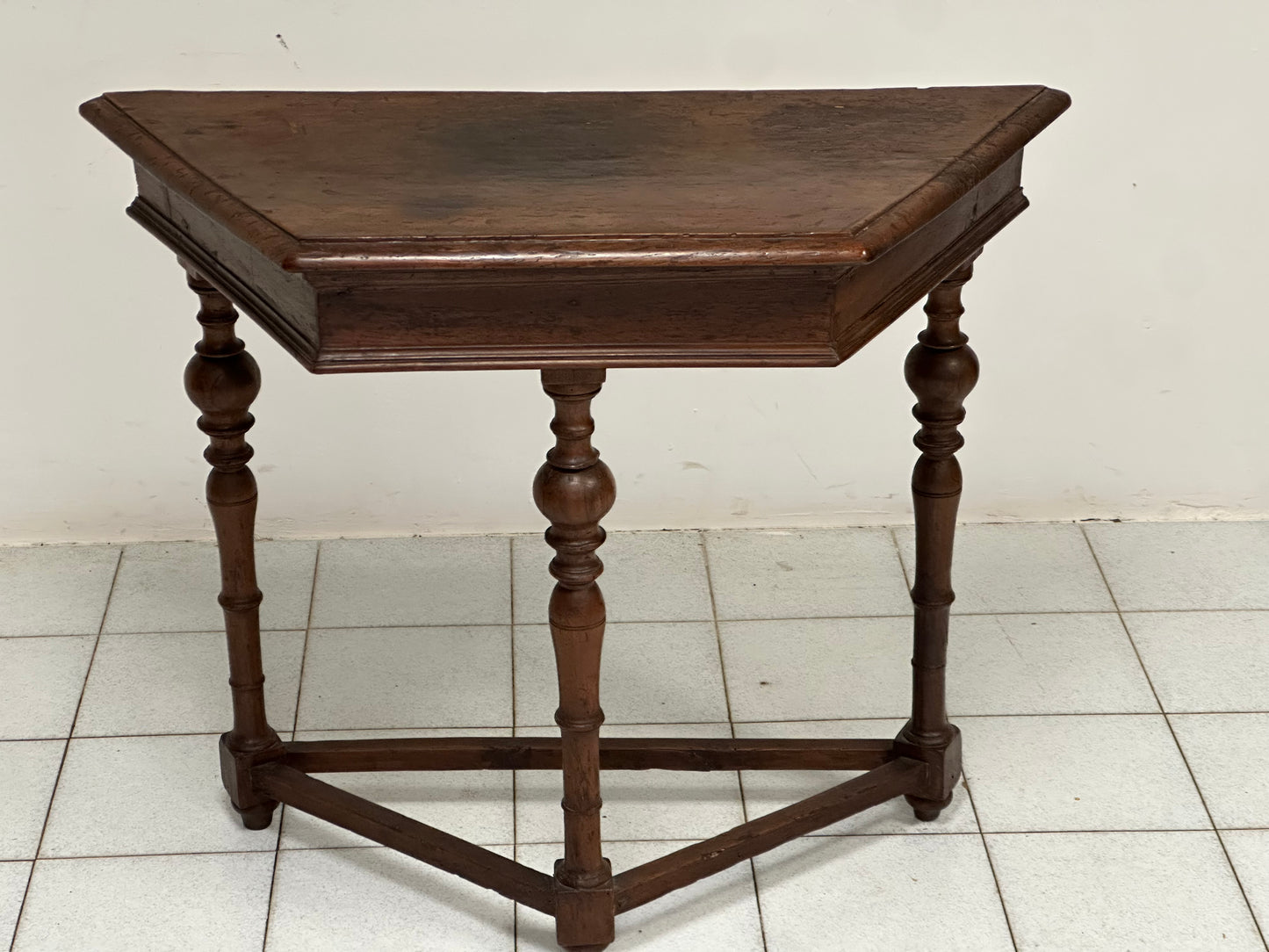 Consolle Luigi XIV lombarda . XVIII secolo