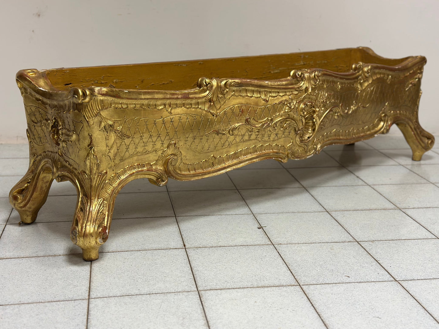 Fioriera in legno intagliato e dorato primi 800