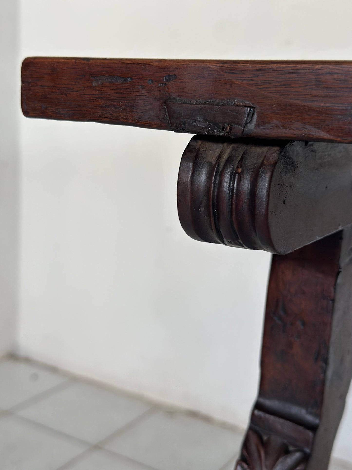 Tavolo fratino in noce. Spagna XVII secolo