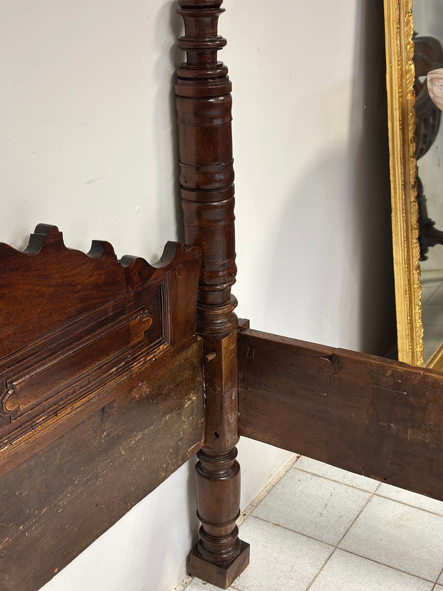 Letto matrimoniale Emiliano bolognese . XVII secolo