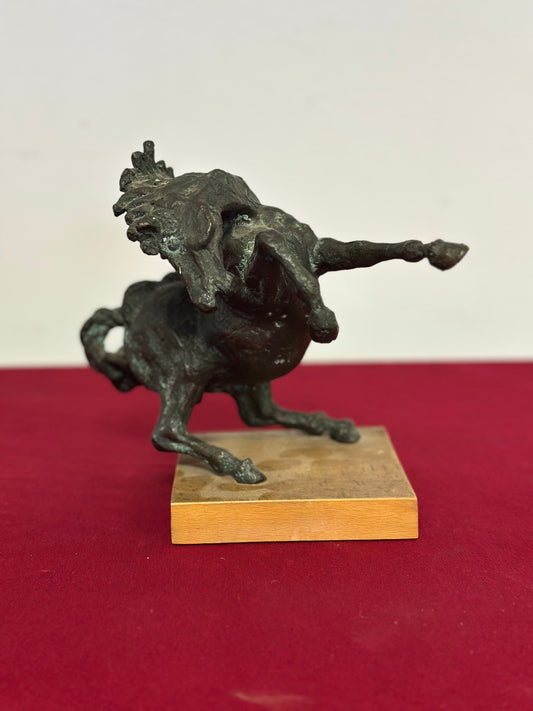 Scultura in bronzo . Gineba  1940