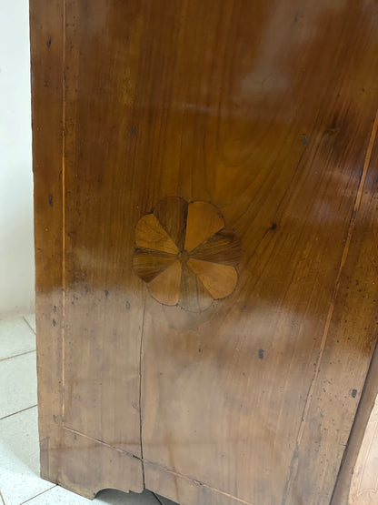 Cassettone Luigi XV . Napoli primi 700