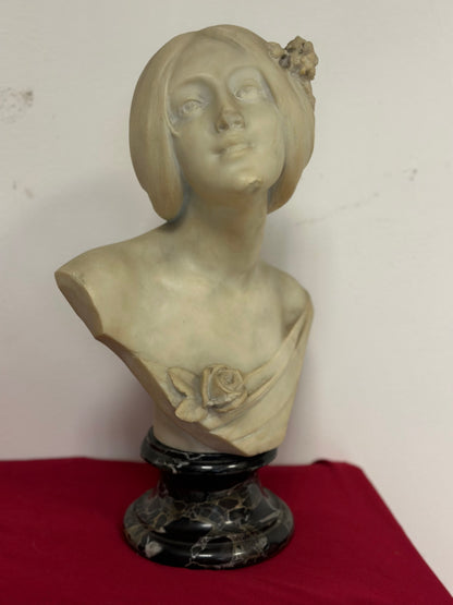 Busto in marmo di Carrara. La bella Fiorentina   Emilio fiaschi 1858 . 1941