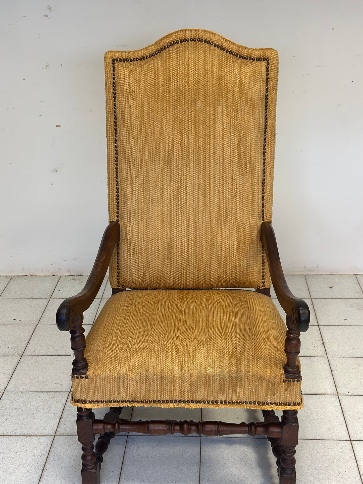 Poltrona Luigi XIV barocca lombarda noce rocchetto