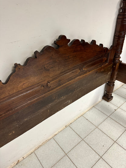 Letto matrimoniale Emiliano bolognese . XVII secolo